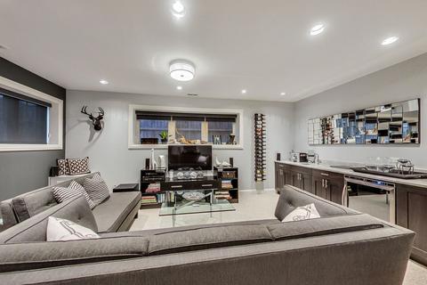 4849 S Champlain Ave, Chicago, IL 60615 photo 6