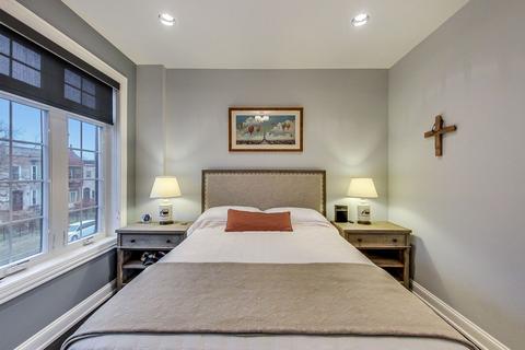 4849 S Champlain Ave, Chicago, IL 60615 photo 32