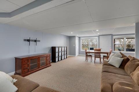 824 Red Barn Ln, Elgin, IL 60124 photo 32