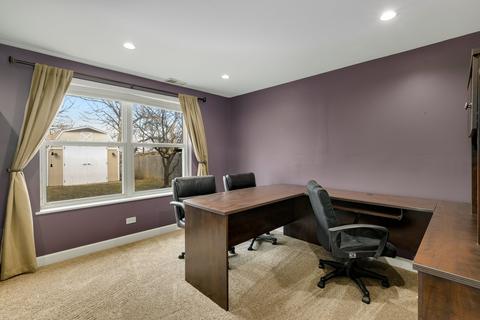 824 Red Barn Ln, Elgin, IL 60124 photo 33