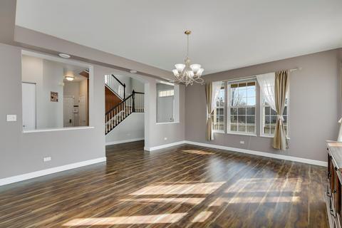824 Red Barn Ln, Elgin, IL 60124 photo 5