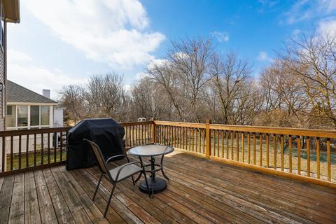 824 Red Barn Ln, Elgin, IL 60124 photo 39