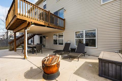 824 Red Barn Ln, Elgin, IL 60124 photo 37