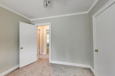 540 Selborne Rd, Riverside, IL 60546 photo 31