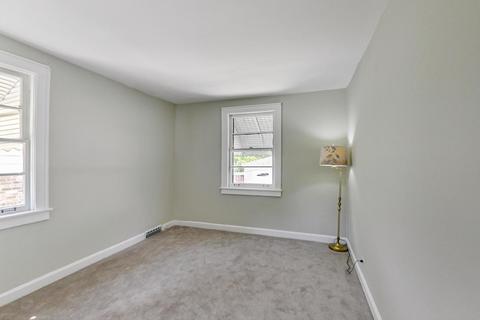 540 Selborne Rd, Riverside, IL 60546 photo 28