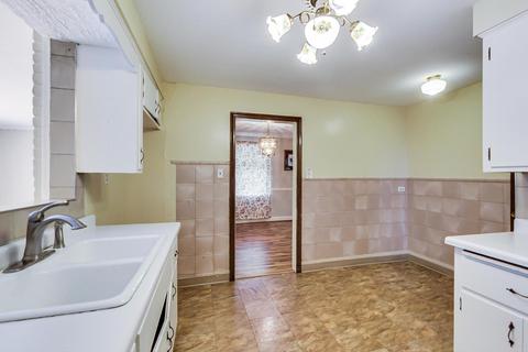 540 Selborne Rd, Riverside, IL 60546 photo 21
