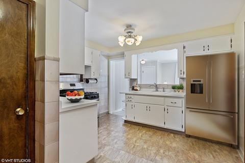 540 Selborne Rd, Riverside, IL 60546 photo 6