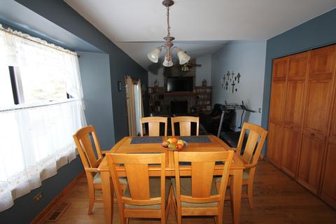 740 Crab Tree Ln, Bartlett, IL 60103 photo 6