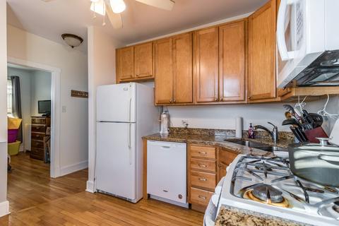 70 Pine Ave #3A, Riverside, IL 60546 photo 9