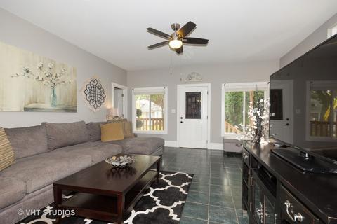 225 Smith Ave, Joliet, IL 60435 photo 2