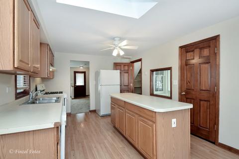 636 E Washington St, Marengo, IL 60152 photo 4
