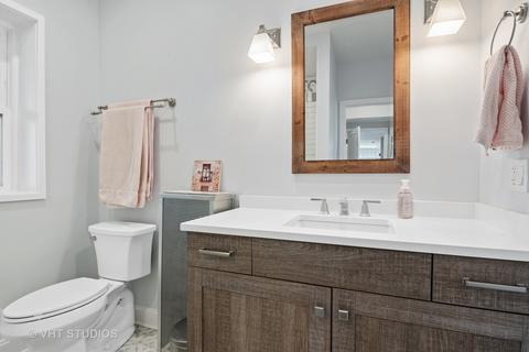 551 W Brompton Ave #3, Chicago, IL 60657 photo 13