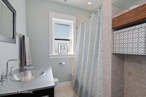551 W Brompton Ave #3, Chicago, IL 60657 photo 18