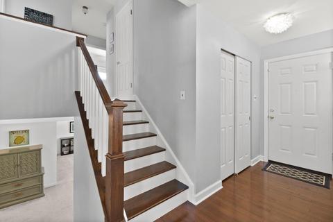 520 Pine St, Deerfield, IL 60015 photo 2