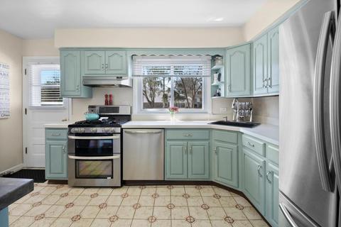 520 Pine St, Deerfield, IL 60015 photo 7