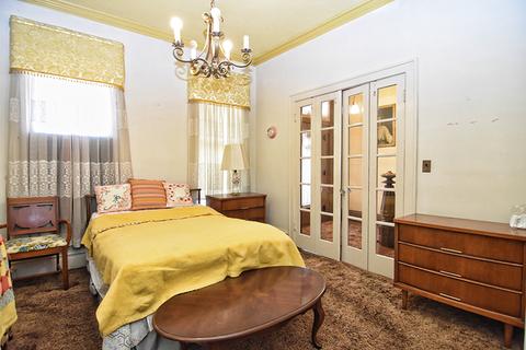 503 E Chicago St, Elgin, IL 60120 photo 13