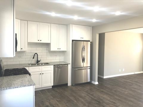 545 Florida Ave, Aurora, IL 60506 photo 3