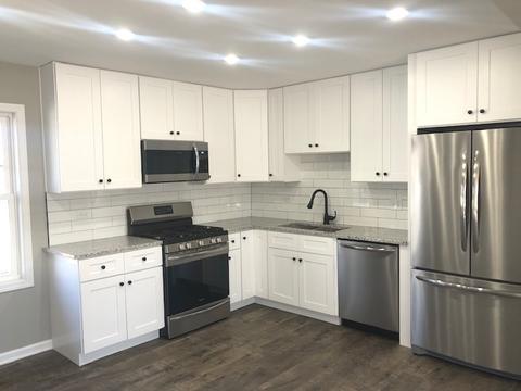 545 Florida Ave, Aurora, IL 60506 photo 2