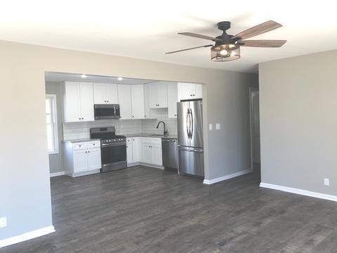 545 Florida Ave, Aurora, IL 60506 photo 12