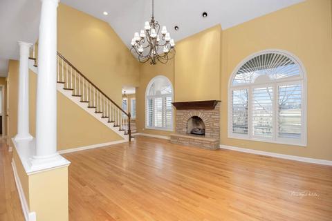 1303 Cranbrook Cir, Aurora, IL 60502 photo 9