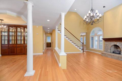 1303 Cranbrook Cir, Aurora, IL 60502 photo 8