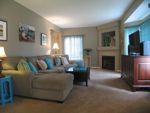 820 Coronado Ct, Elgin, IL 60123 photo 5