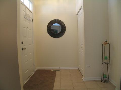 820 Coronado Ct, Elgin, IL 60123 photo 4