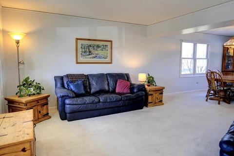 2085 Monday Dr, Elgin, IL 60123 photo 3