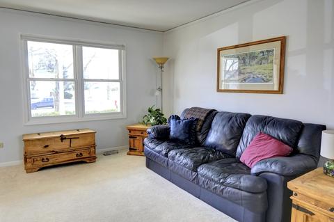 2085 Monday Dr, Elgin, IL 60123 photo 4