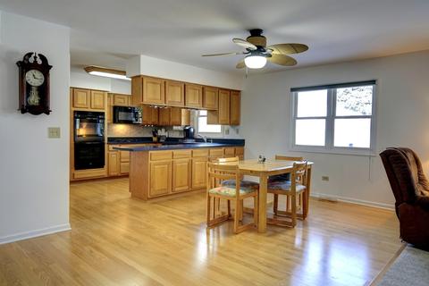 2085 Monday Dr, Elgin, IL 60123 photo 6