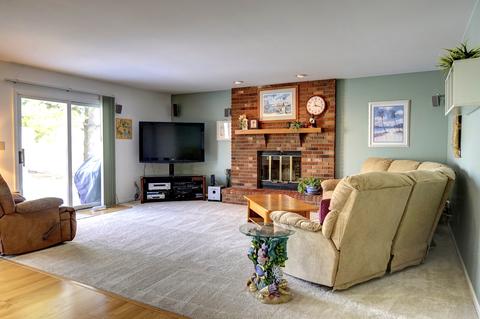 2085 Monday Dr, Elgin, IL 60123 photo 8