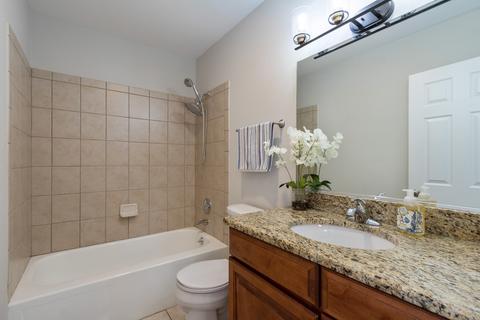 1305 Newcastle Ln, Hoffman Estates, IL 60169 photo 14