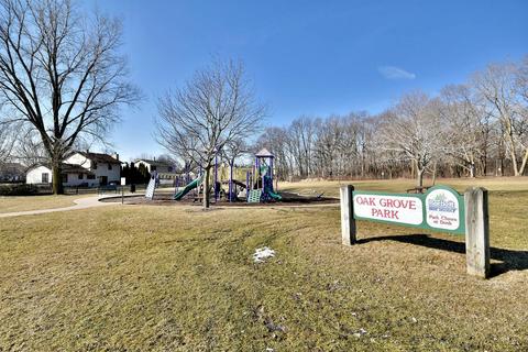 700 Holly Dr, Bartlett, IL 60103 photo 34