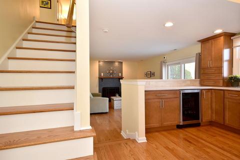700 Holly Dr, Bartlett, IL 60103 photo 20