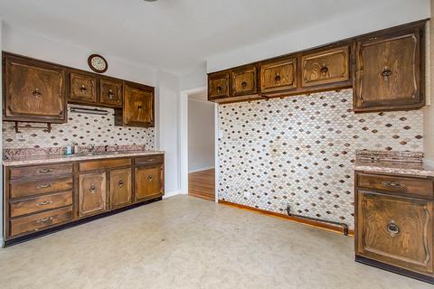1241 N Lind Ave, Berkeley, IL 60163 photo 6