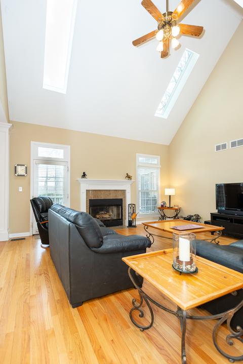 991 Deerpath Rd, Aurora, IL 60506 photo 22