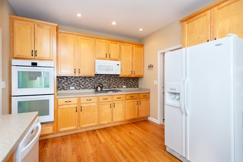 991 Deerpath Rd, Aurora, IL 60506 photo 14