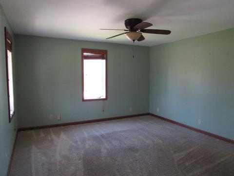 411 E Ottawa Rd, Paxton, IL 60957 photo 5