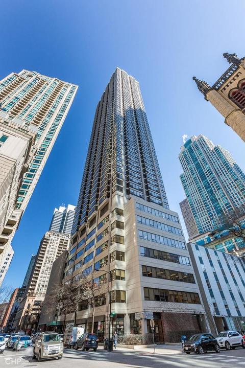 30 E Huron St #1010, Chicago, IL 60611 photo 1