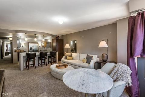 30 E Huron St #1010, Chicago, IL 60611 photo 4