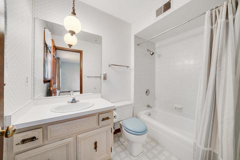 2014 Regency Ct, Geneva, IL 60134 photo 17