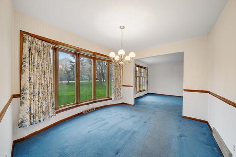 2014 Regency Ct, Geneva, IL 60134 photo 4