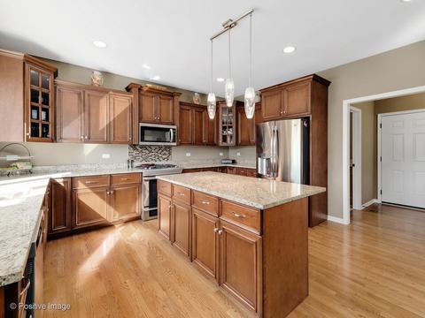 20 Landon Cir, Wheaton, IL 60189 photo 13