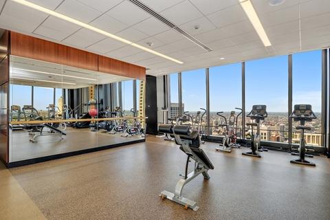 175 E Delaware Pl #7104, Chicago, IL 60611 photo 16