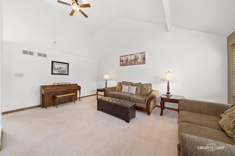 1714 Chestnut Hill Rd, Plainfield, IL 60586 photo 3