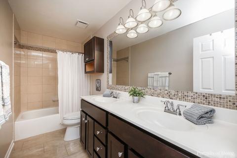 231 Burnside Cir, Bartlett, IL 60103 photo 9