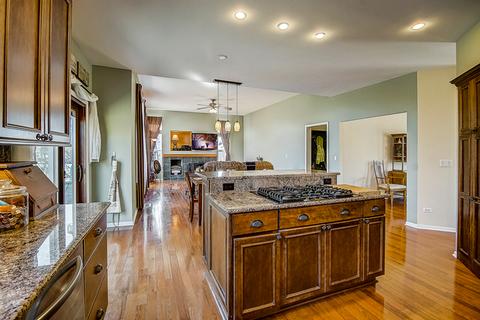 1377 Redwing Dr, Antioch, IL 60002 photo 9