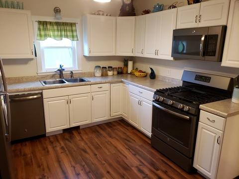 911 E 3rd St, Sterling, IL 61081 photo 8