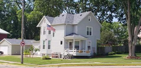911 E 3rd St, Sterling, IL 61081 photo 1