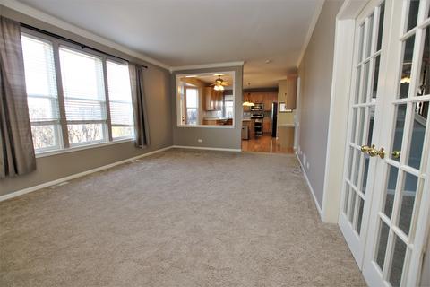 4700 Whitehall Ct, Algonquin, IL 60102 photo 6